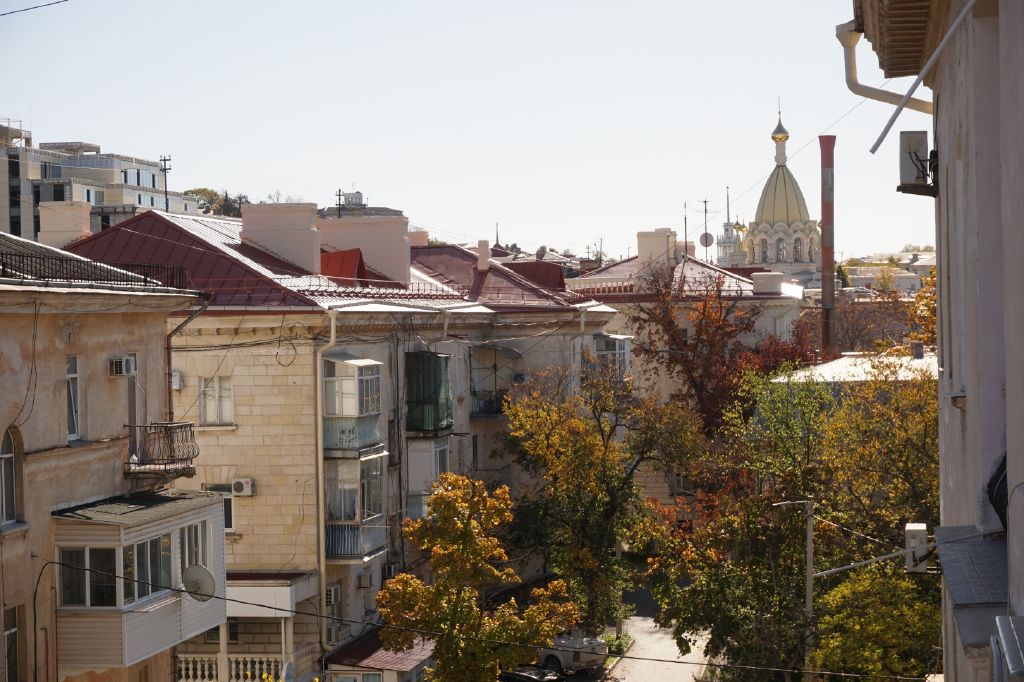 Продажа 4-комнатной квартиры, Севастополь, Большая Морская,  16