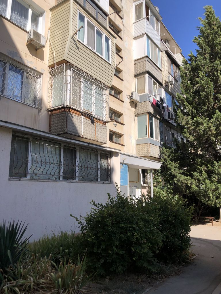 Продажа 2-комнатной квартиры, Севастополь, Адмирала Фадеева,  19