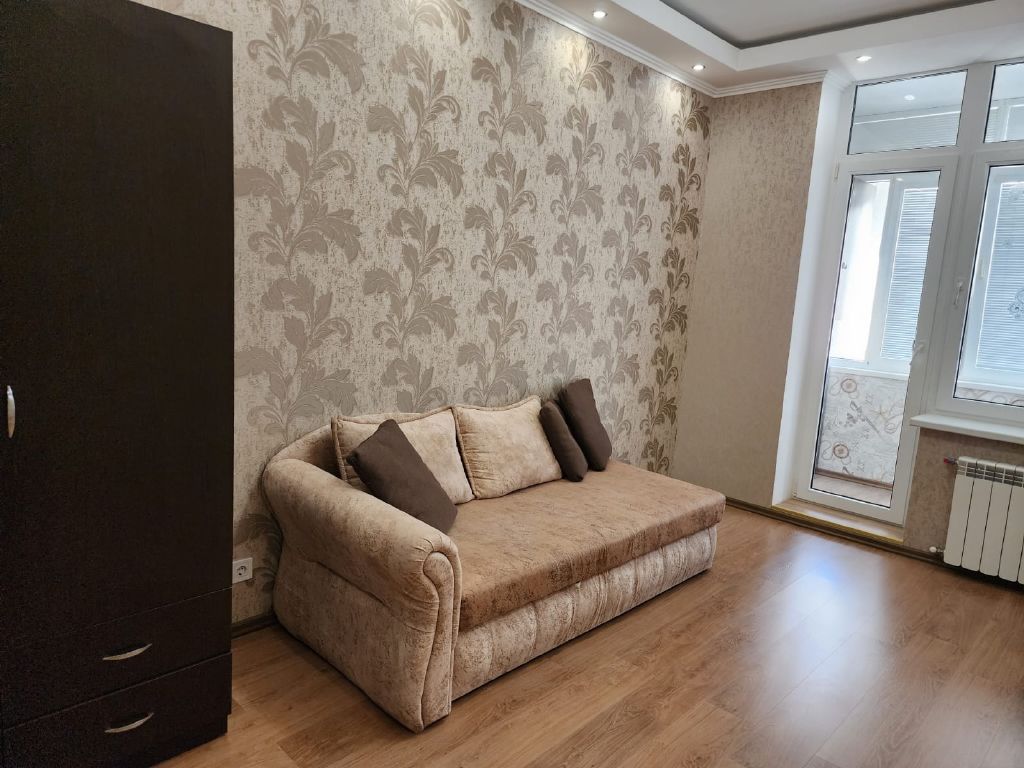 Продажа 4-комнатной квартиры, Севастополь, Античный просп.,  6