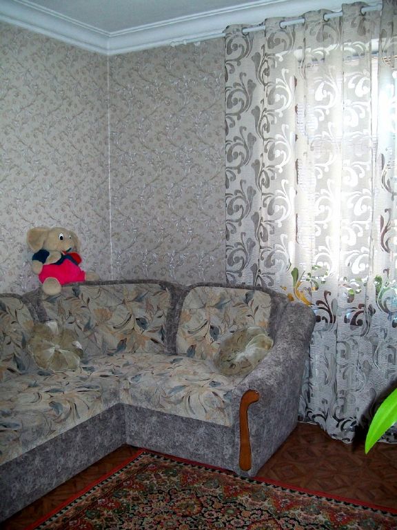 Продажа 2-комнатной квартиры, Севастополь, Адмирала Октябрьского,  13