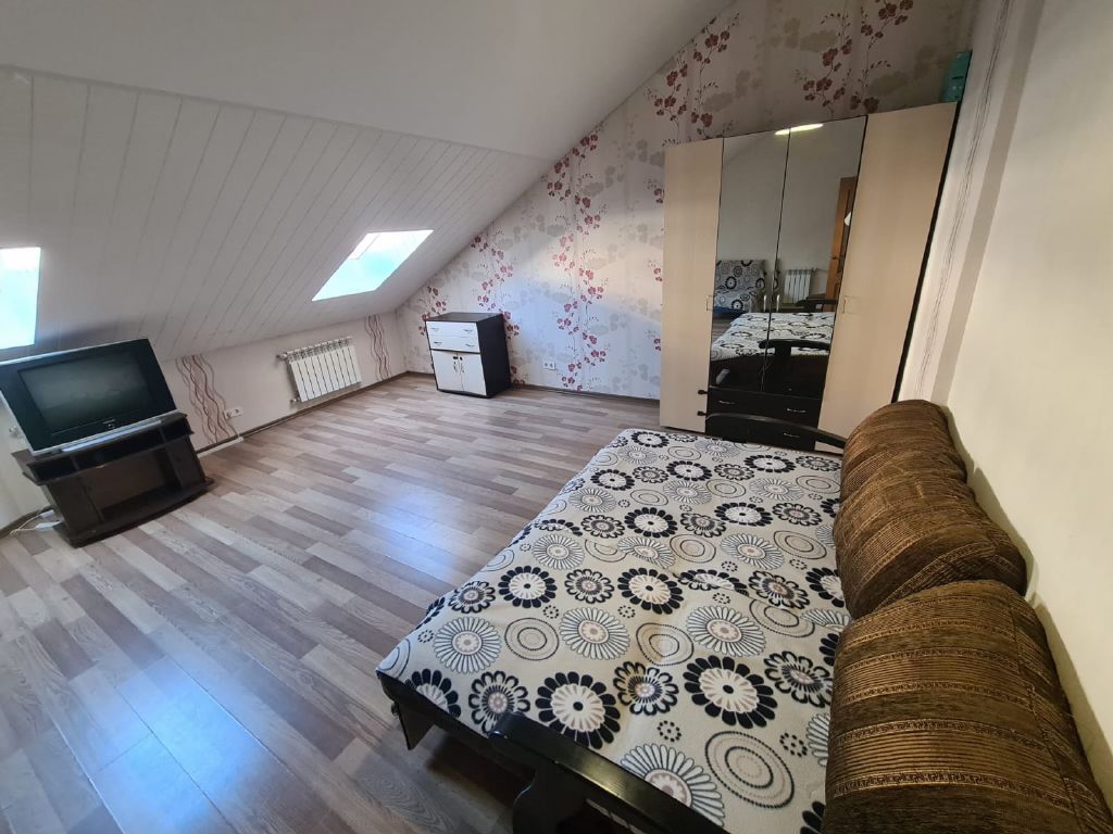 Продажа 4-комнатной квартиры, Севастополь, Античный просп.,  6