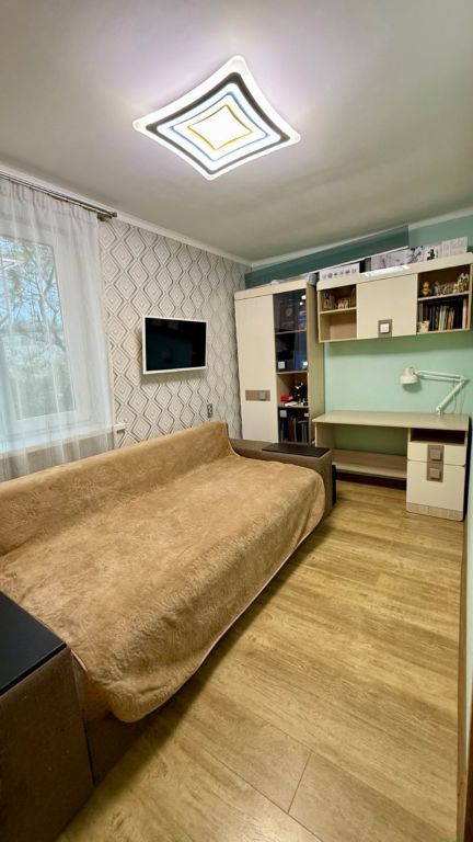 Продажа 2-комнатной квартиры, Севастополь, Блюхера Василия,  10