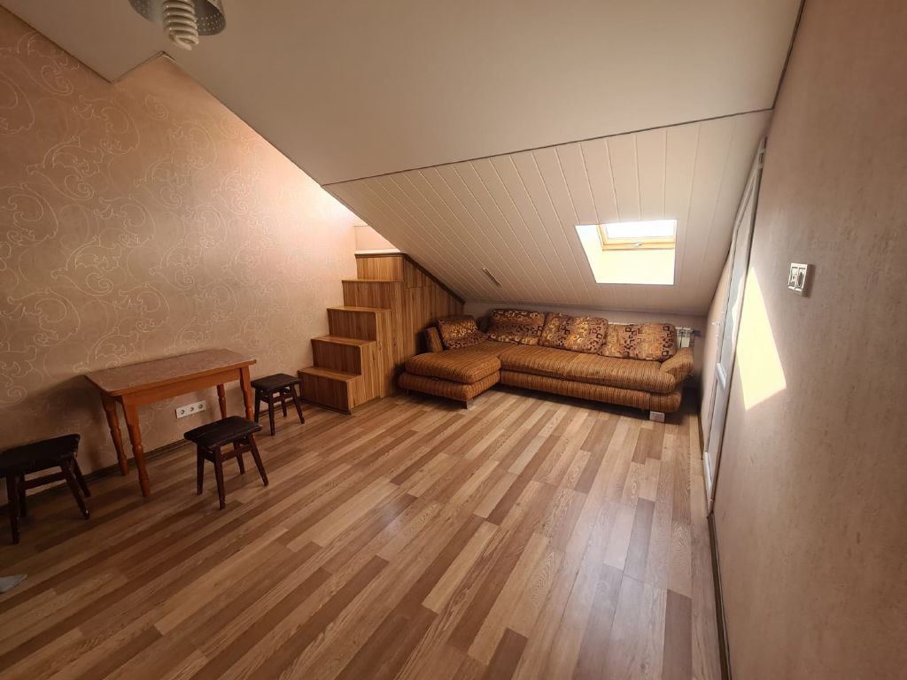 Продажа 4-комнатной квартиры, Севастополь, Античный просп.,  6