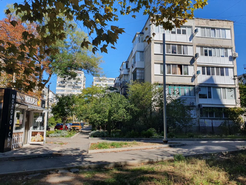 Продажа 1-комнатной квартиры, Севастополь, Октябрьской Революции просп.,  37