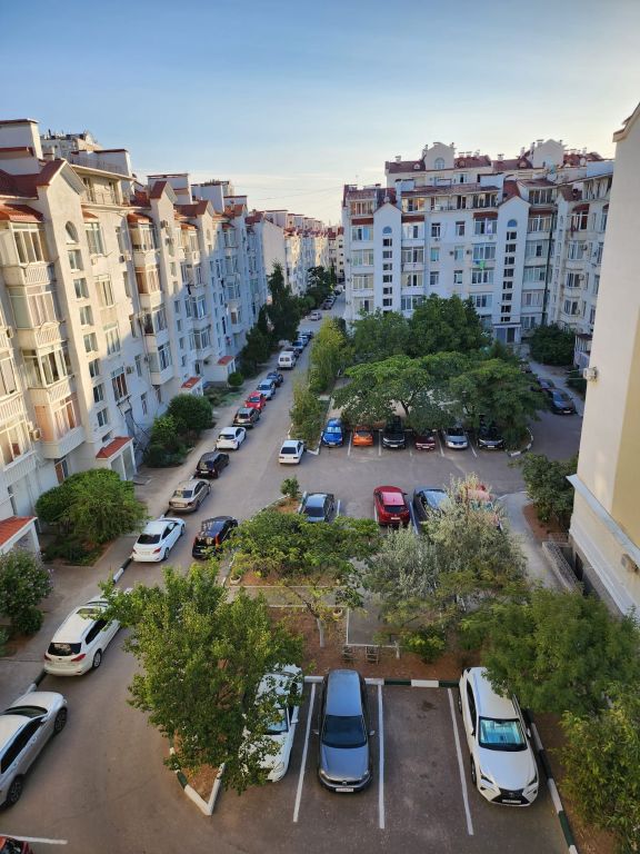 Продажа 4-комнатной квартиры, Севастополь, Античный просп.,  6