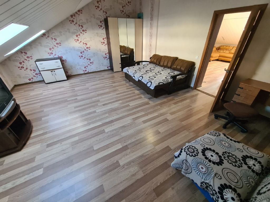 Продажа 4-комнатной квартиры, Севастополь, Античный просп.,  6