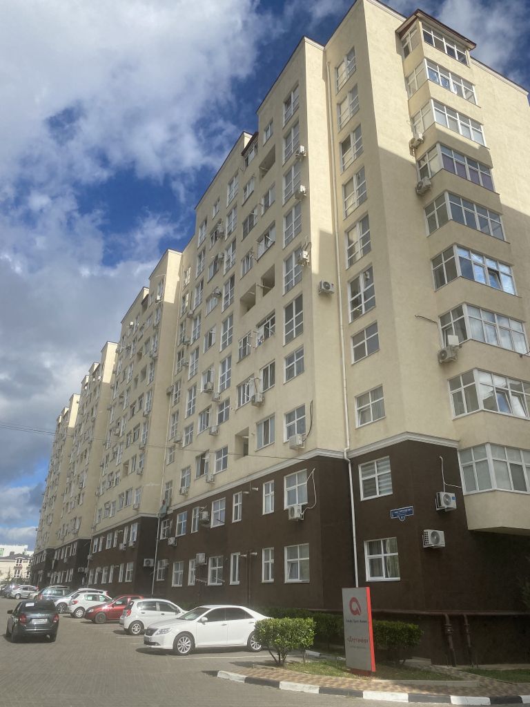 Продажа 1-комнатной квартиры, Севастополь, Горпищенко,  143 корп.3