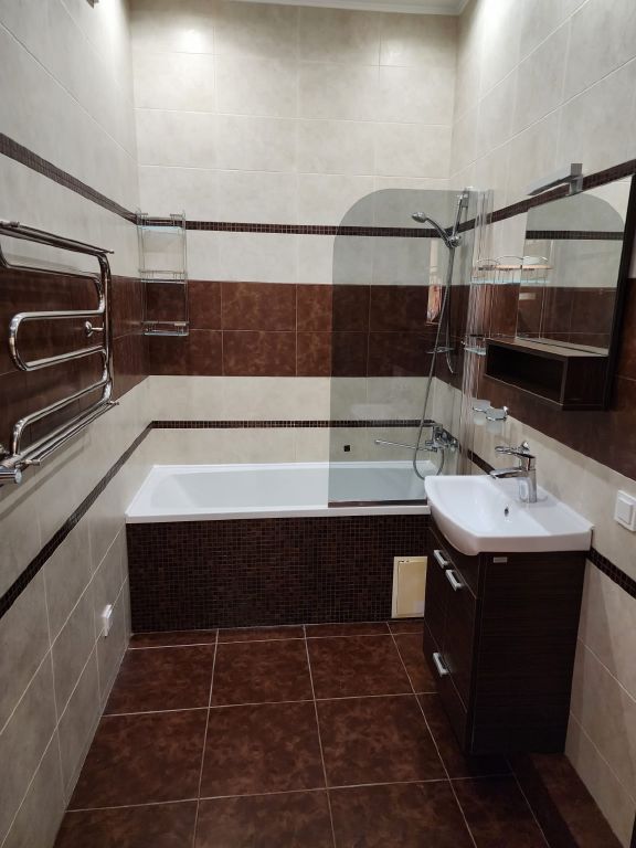 Продажа 4-комнатной квартиры, Севастополь, Античный просп.,  6