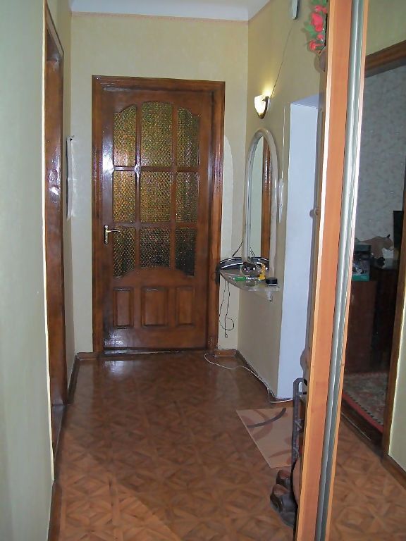 Продажа 2-комнатной квартиры, Севастополь, Адмирала Октябрьского,  13