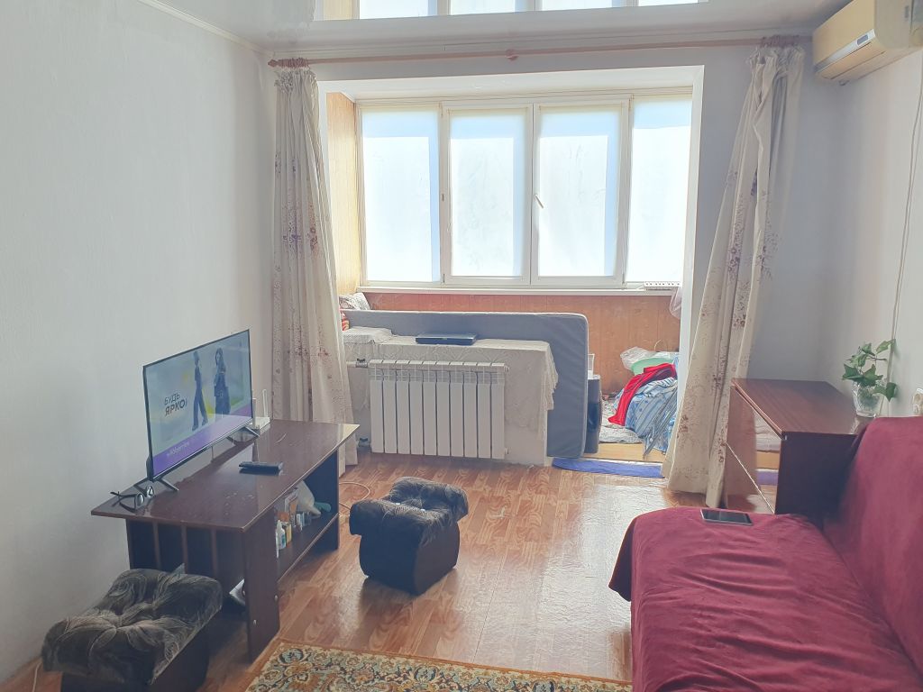 Продажа 1-комнатной квартиры, Севастополь, Октябрьской Революции просп.,  37